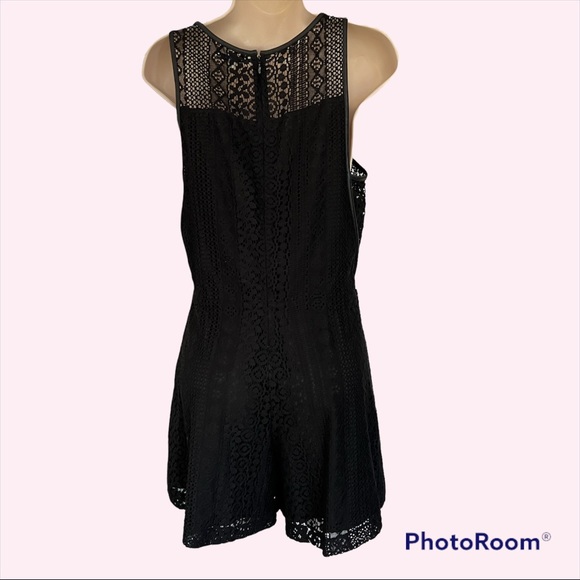 Rebecca Minkoff Black ‘Marriane' Lace Sleeveless Romper size 6 - Picture 4 of 8